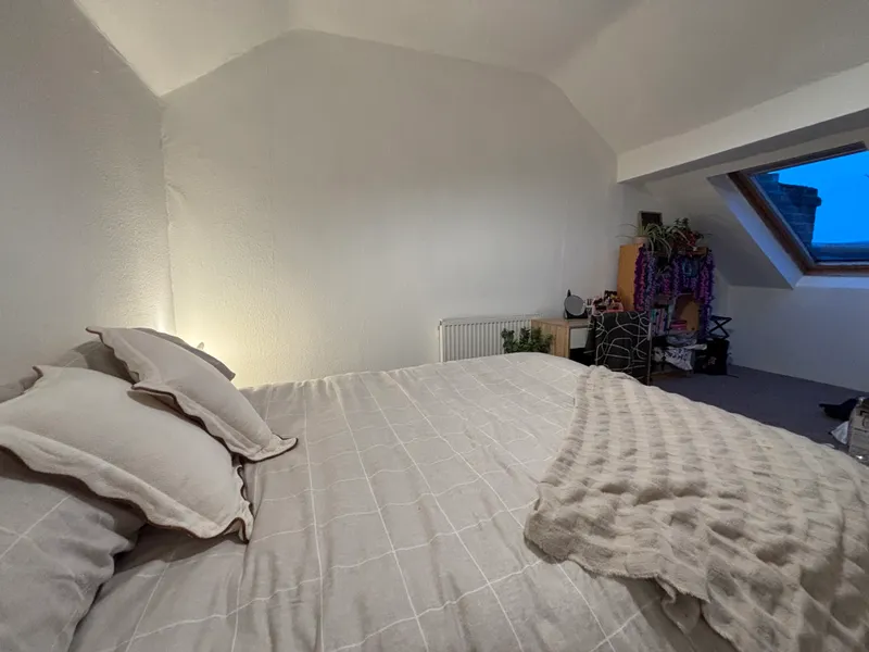 4 bed // 4 Bath // July 2026 - Image 17